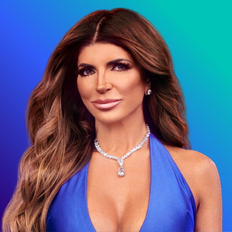 Headshot of Teresa Guidice on blue to green gradient background