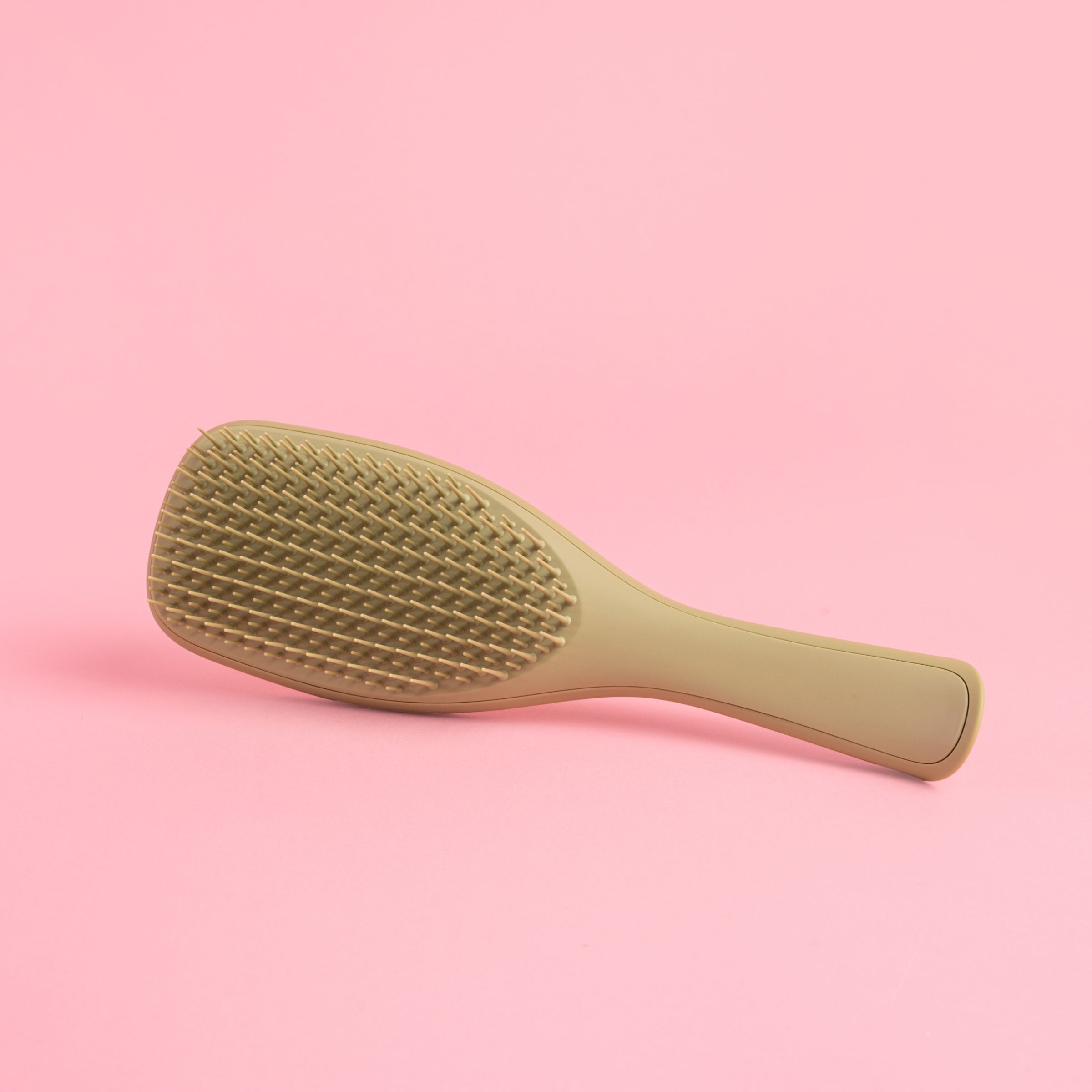 Matte Ultimate Detangler in Olive Green